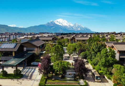 Wyndham Grand Plaza Royale Jinlin LijiangHotel Overview