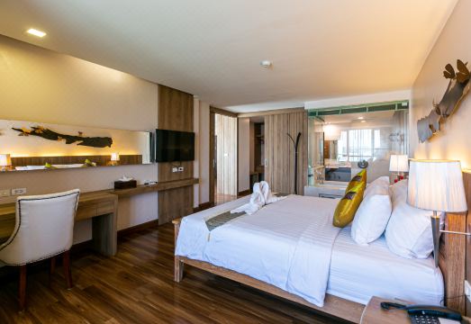 Grand Ratchapruek HotelHotel Overview