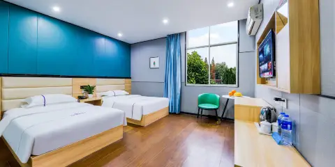 怡家酒店(吉安二中步行街店)