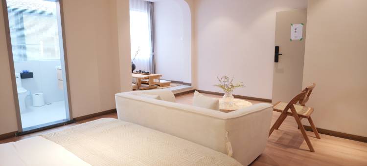 雅居民宿(荆门中天街店)图片