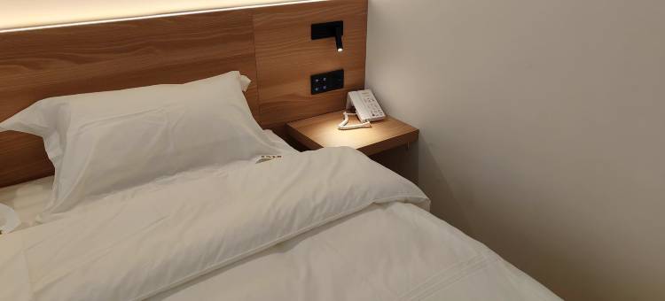 通辽华钰商务宾馆(火车站店)图片