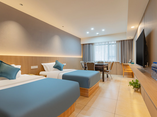 木岚夕酒店(荆州第一人民医院人信汇店)