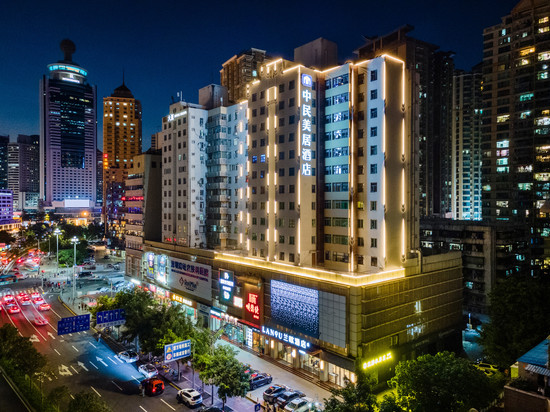 中民美居酒店(罗湖口岸向西村地铁站店)