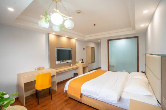 巴中云朵酒店(巴人广场火车站店)