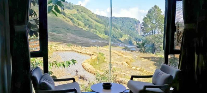 元阳梯田上精品民宿(多依树店)图片