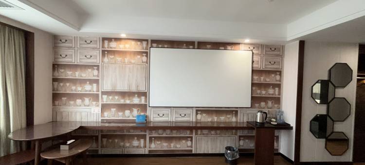 格美酒店(潜山雪湖里店)图片