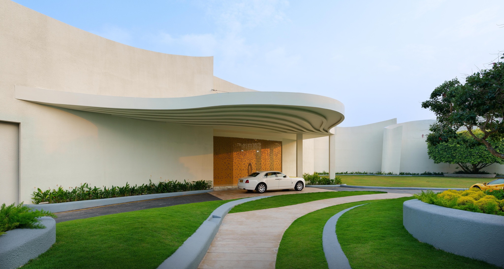 Avenra Gardens HotelOver view