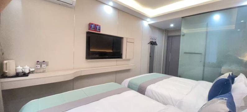 嘉途简居酒店(珠海香洲公交总站优特汇店)图片