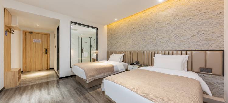 嘉源酒店(城东第一医院中骏世界城店)图片