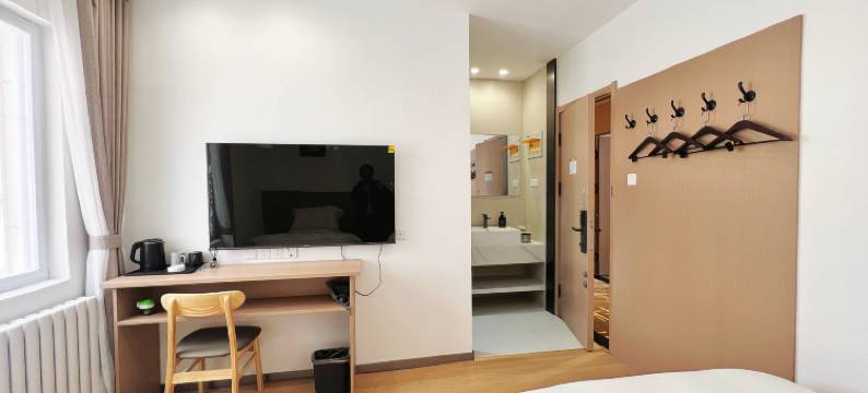 青岛十五号四合院民宿(台东步行街啤酒街店)图片