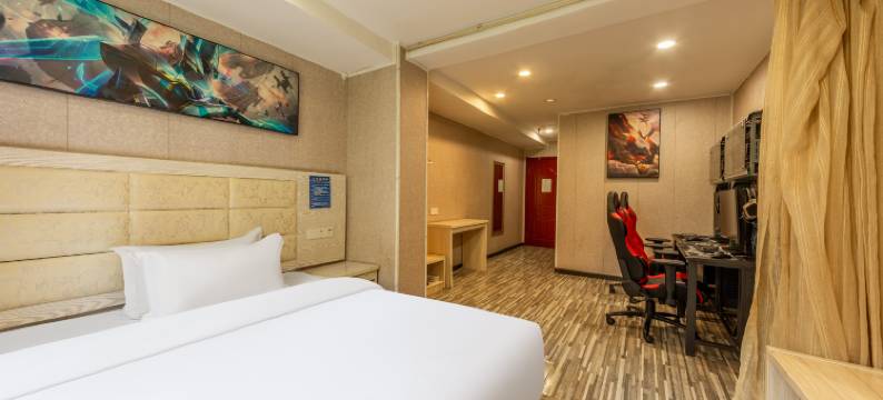 e拾光电竞酒店(武汉理工大学余家头校区店)图片