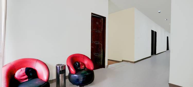 O 76 佳云萨里酒店(Hotel O 76 Gayungsari)图片