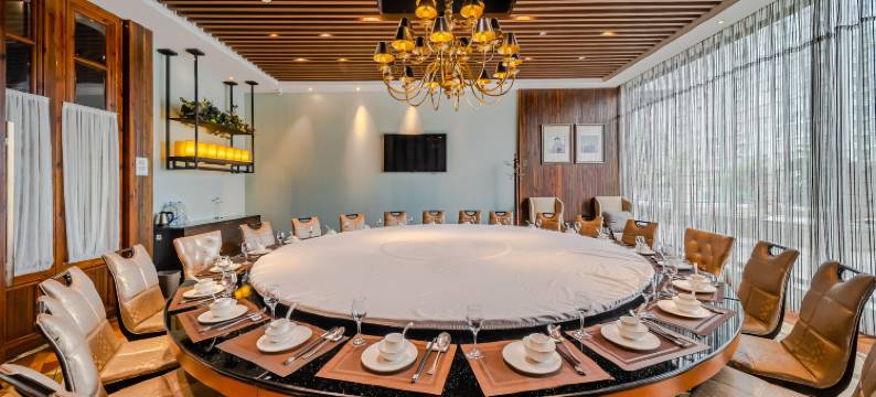 海明威大酒店(青岛CBD万达广场宁夏路地铁站店)图片