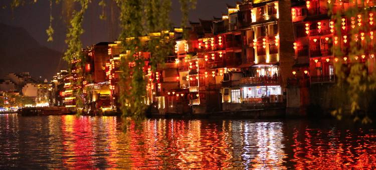 镇远•阅美河畔｜Riverside·Panorama·全景民宿(青龙洞祝圣桥店)图片
