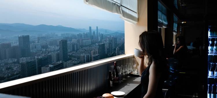 SFEEL设计师酒店(成都张家寺地铁站店)图片