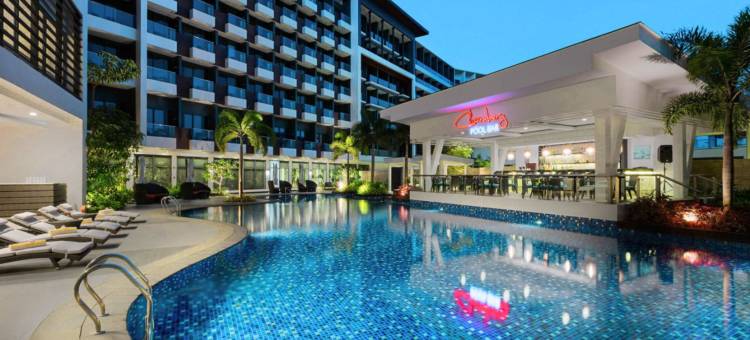 MCollection - Poolside Escape Near Boracay’s Iconic Keyhole图片