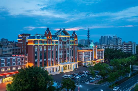 hotel overview picture