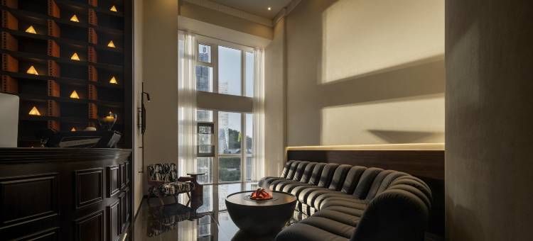 一池·天幕Velarium鎏金美学酒店(观山湖公园富力中心店)图片