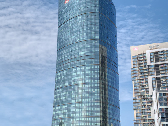 深圳乐酒店(太安地铁站东湖公园店)