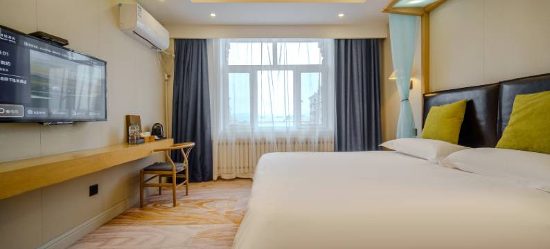 泰加林主题酒店图片