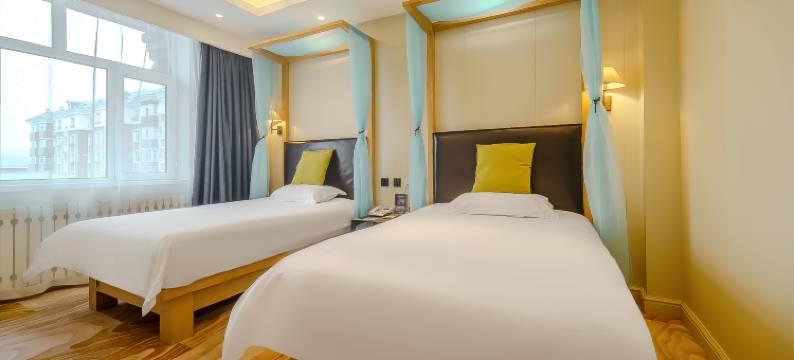 泰加林主题酒店图片