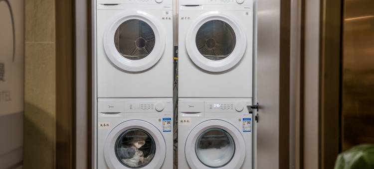 广州汇悦江漫酒店式公寓(南洲地铁站店)图片