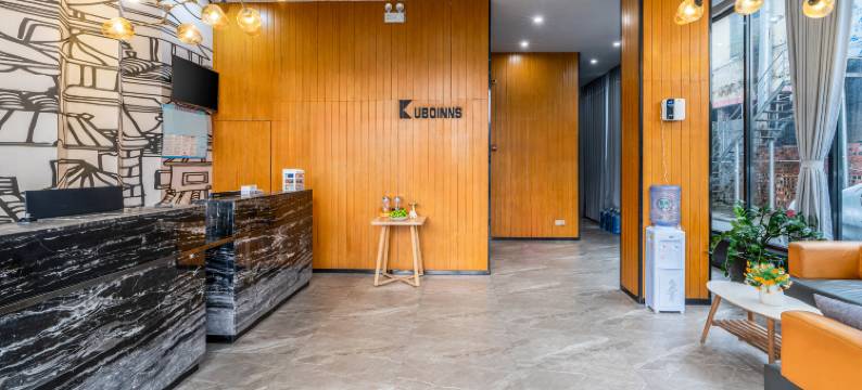 南宁库博酒店(民族大学西乡塘地铁站D出口店)图片