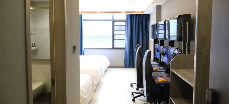 佰宿电竞酒店(武汉洪山万科广场店)图片