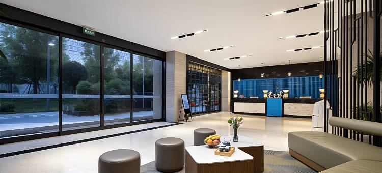 成都星瑞美丽华酒店(电子科技大学百草路地铁站店)图片