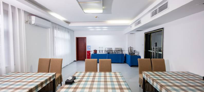 鸿润光阳酒店(火车站石马公园店)图片