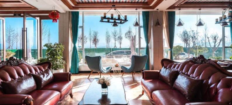 泊悦·海景日出观景美宿(大理洱海生态廊道店)图片