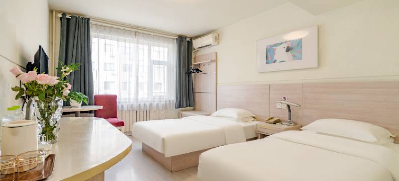 青岛香江云居酒店(香江路地铁站店)图片