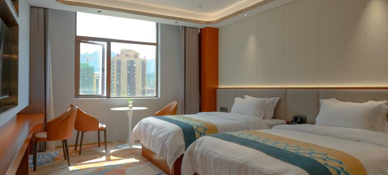 竞族电竞民宿(剑门关高铁站店)图片