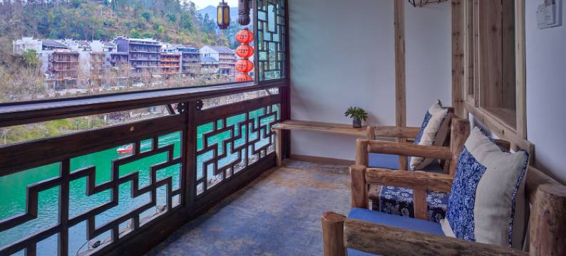 吊脚楼丨江景阳台丨茶峒摄影民宿(边城景区店)图片