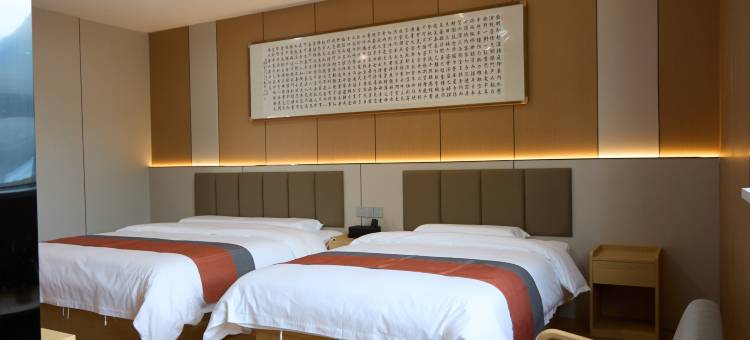 拾叁间·Thirteen Rooms 山野简奢度假美宿(精河店)图片