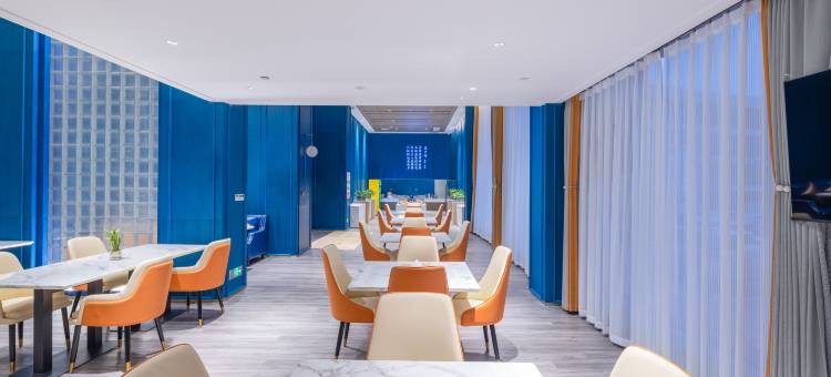 曲靖月伴湾酒店(麒麟区火车站店)图片