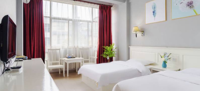 保山尚峰快捷酒店(九龙路五洲国际广场店)图片