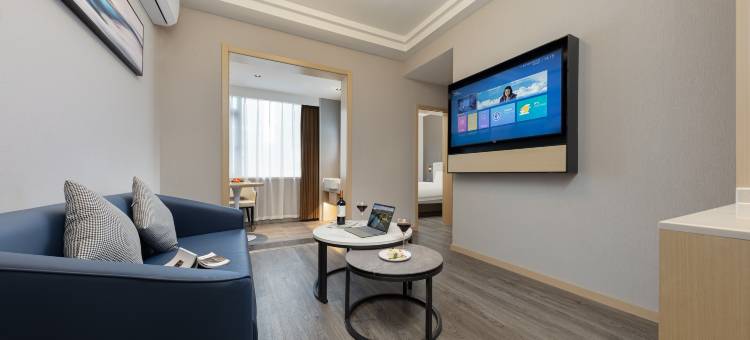 艺龙安云酒店(武汉大学街道口地铁站店)图片