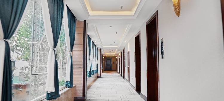 寻甸金潮酒店图片