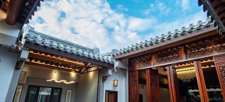 潮州凤兰阁客栈(牌坊街广济桥店)图片