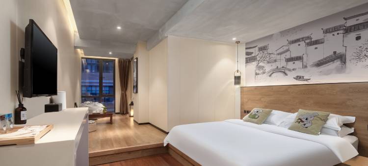 东篱江畔酒店(重庆解放碑洪崖洞店)图片