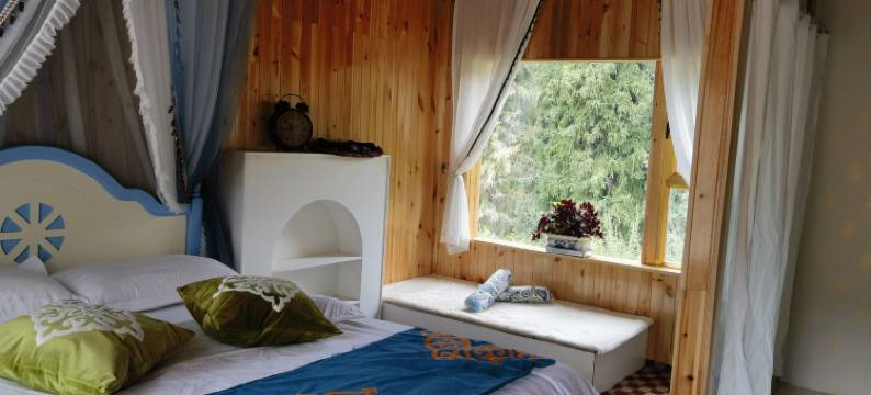 琼库什台盛开民宿图片