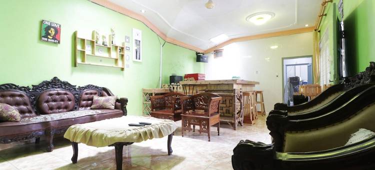 瓦荣家庭旅馆(Waroeng Transit & Depary Homestay)图片