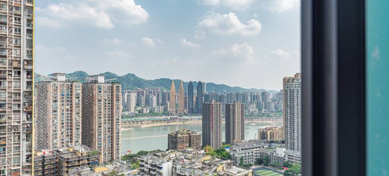 渝见你民宿(重庆解放碑步行街洪崖洞店)图片