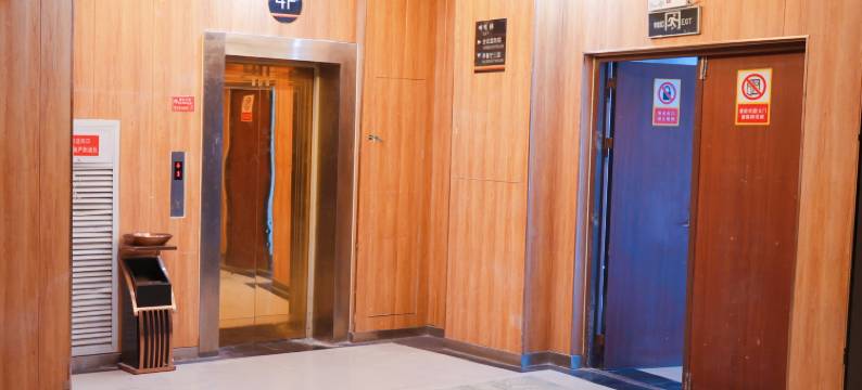 美御酒店(哈密火车站店)图片