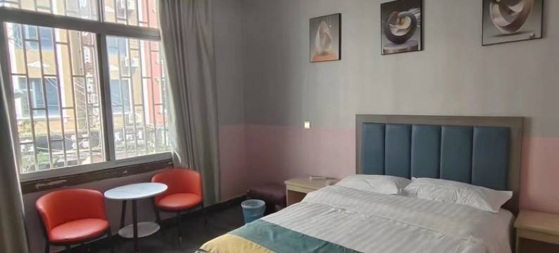 蒙自湘湘酒店(红河广场店)图片