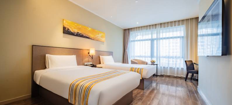 如家精选酒店(西安高新区锦业一路丈八四路地铁站店)图片