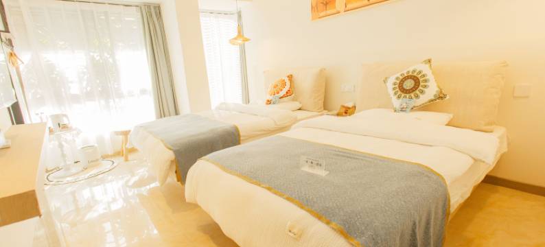 且慢民宿(大石板古村店)图片