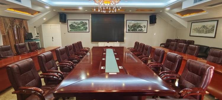 金港酒店(贺州市政府爱莲湖公园店)图片