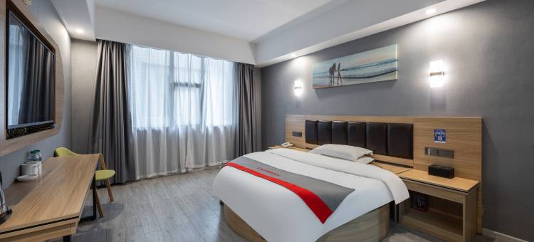 九重天酒店(石门梯云东路店)图片